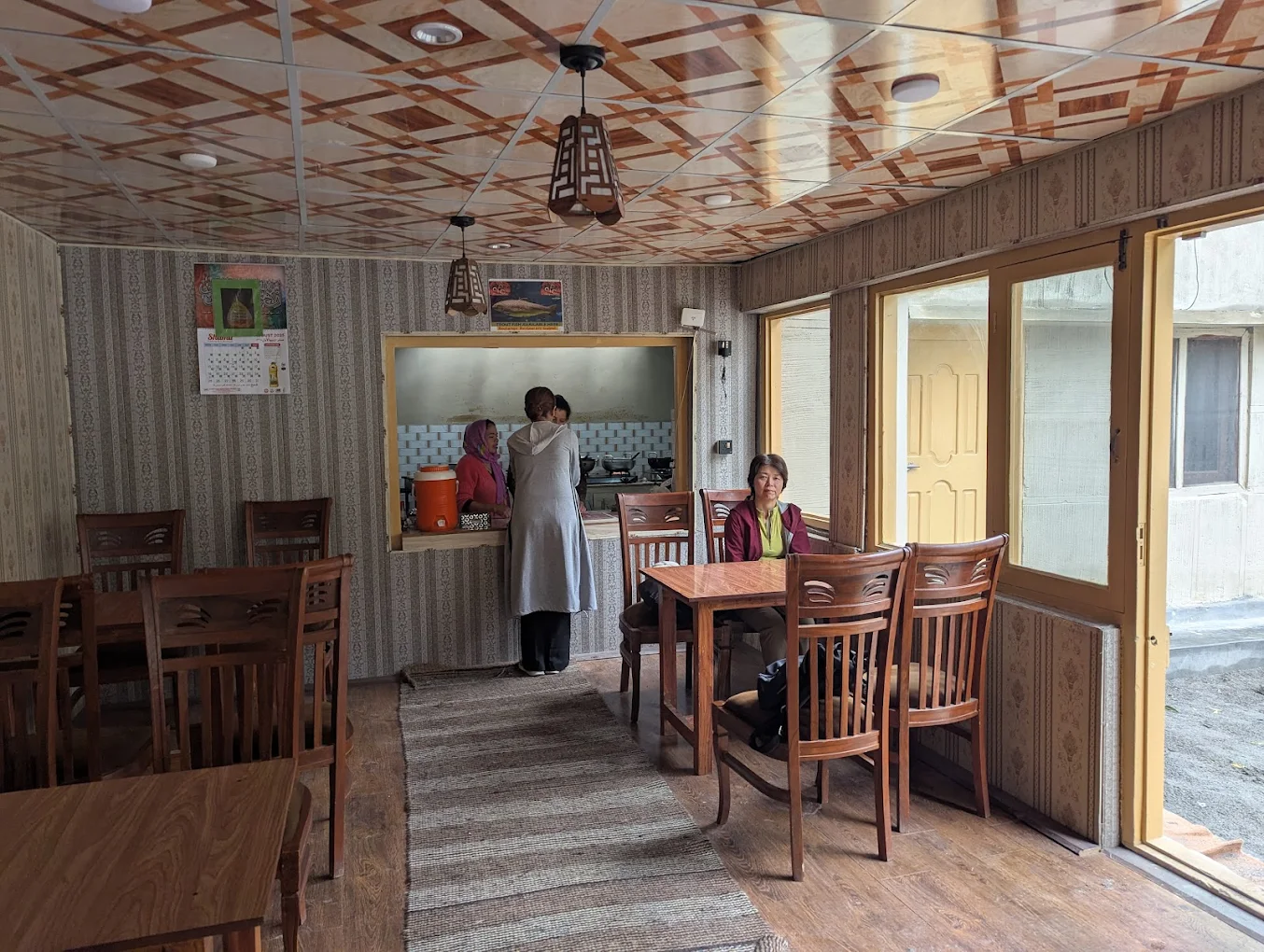 Bozlanj Café Gulmit