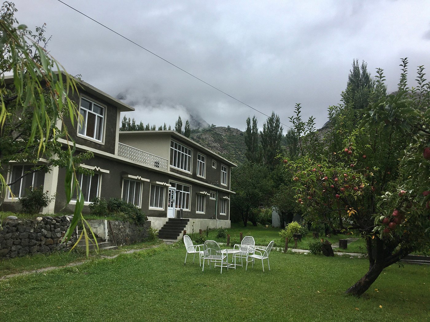 Nearby attractions around Gulmit Tourist Inn